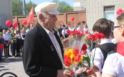Учащиеся школы № 21 чествовали ветеранов Великой Отечественной войны