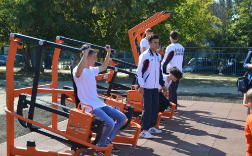 «Спорт - норма жизни»: в Балаково открылась новая спортивная площадка