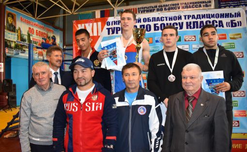 В Александров Гае завершился XXII областной турнир по боксу имени Ф.Д. Глухова