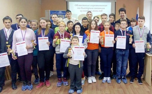 В Саратове прошли открытые соревнования по быстрым шашкам среди лиц с ограниченными возможностями здоровья