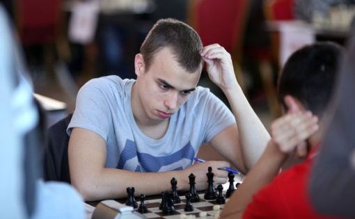 Артем Карпенко - чемпион России по шахматам!