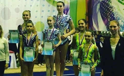Саратовские акробатки заняли пять призовых мест на Всероссийских соревнованиях «Сердца четырёх»