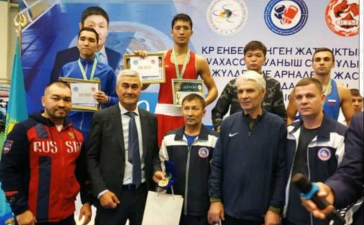 Боксер Нурсултан Умаров стал победителем турнира в Казазстане