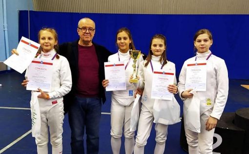 Саратовские саблистки завершили Всероссийский турнир серебряной медалью
