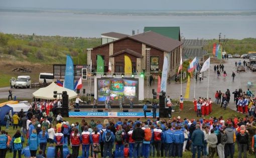 Заместитель полпреда Игорь Паньшин поздравил победителей «Туриады-2017»
