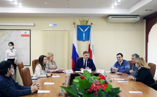 Министр Александр Абросимов принял участие в заседании комитета областной Думы по спорту, туризму и делам молодежи