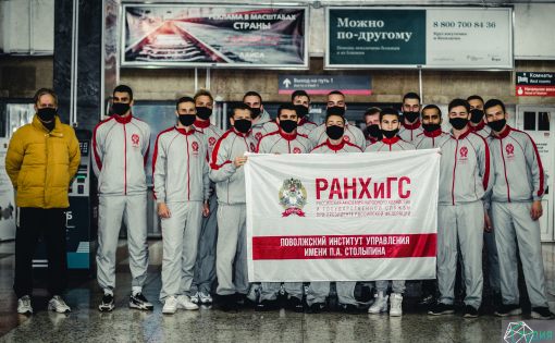Футболисты Президентской академии представляют Саратов на Всероссийских соревнованиях в Казани