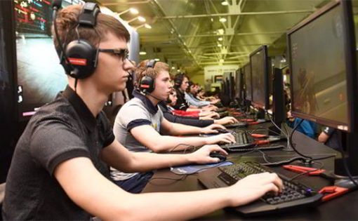 В Саратове прошли отборочные соревнования на Всероссийскую интеллектуально-киберспортивную лигу