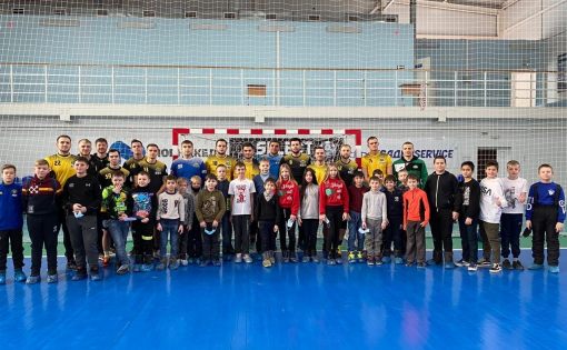 Последнюю тренировку «СГАУ-Саратов» посетили юные спортсмены