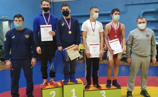 Саратовские спортсмены завоевали 5 медалей на Первенстве Саратовской области по греко-римской борьбе