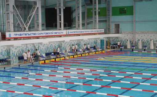В Саратове проходят чемпионат и Первенство области по плаванию