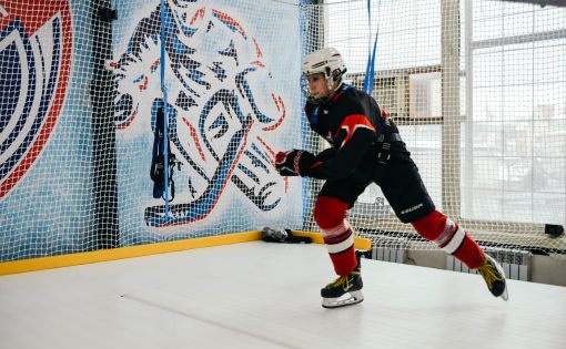 Спортивная школа олимпийского резерва по хоккею "Кристалл" получила новое оборудование в рамках национального проекта, 2020