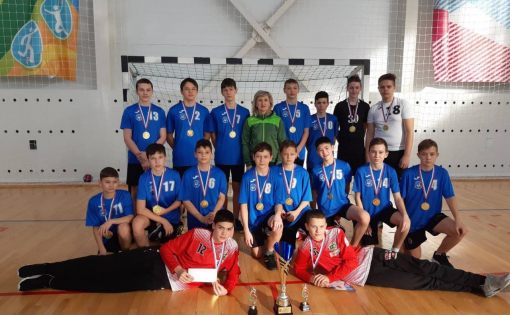 Юные саратовские гандболисты одержали победу в межрегиональном турнире