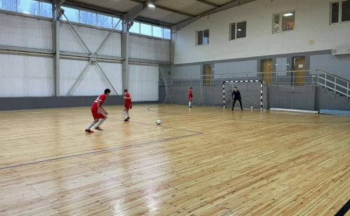 В Саратове проходят игры Первенства по мини-футболу среди юношеских команд