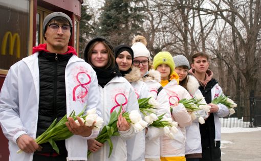 В Саратовской области прошла акция «Вам, любимые!», посвященная Международному женскому дню 