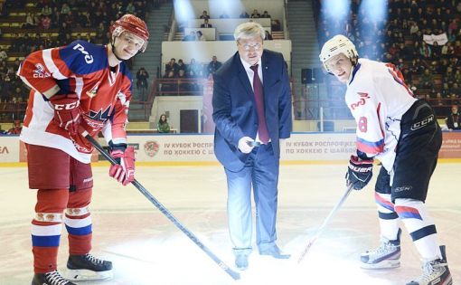 16-18 ноября в Саратове прошел IV-й Кубок РОСПРОФЖЕЛ по хоккею