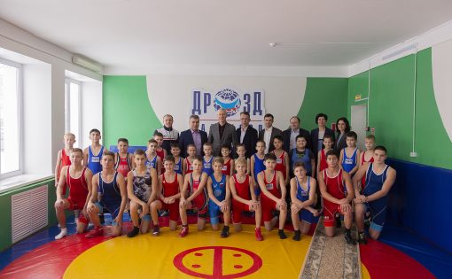 Олег Матыцин посетил спортивные объекты в Балаково 