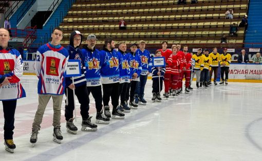 В Саратове стартовал Чемпионат России по хоккею спорта глухих