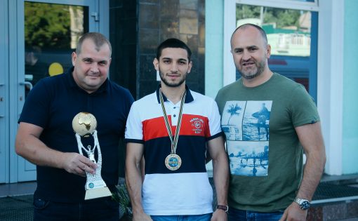 В Саратов вернулся победитель Кубка мира по кикбоксингу