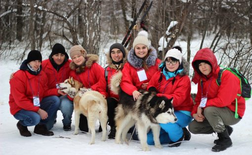 Волонтеры ГБУ РЦ «Молодежь плюс приняли участие в проведении ежегодных соревнований по зимним видам ездового спорта