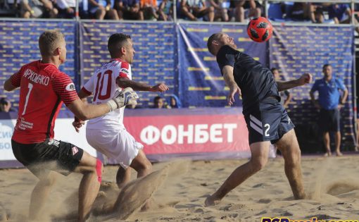 По итогам четырех этапов чемпионата России по пляжному футболу саратовская «Дельта» на третьем месте