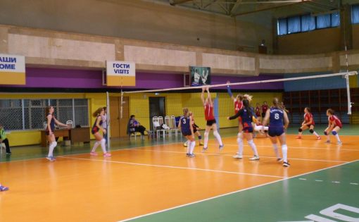 В Балаково прошло Первенство области по волейболу среди девушек