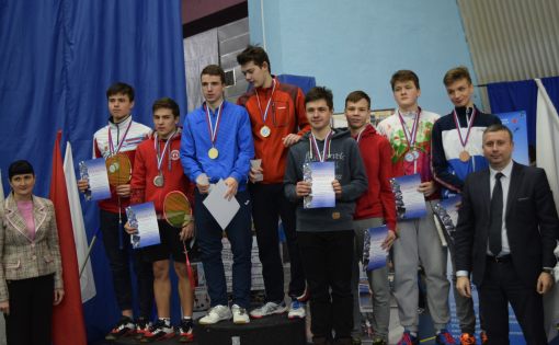 В Саратове наградили победителей юношеского турнира «Хрустальный волан» 