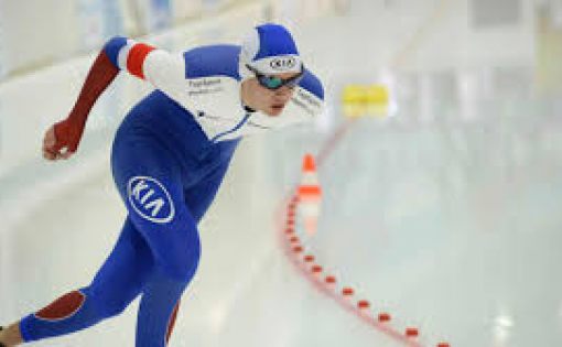 Данила Семериков занимает четвертое место по сумме этапов кубка мира по конькобежному спорту