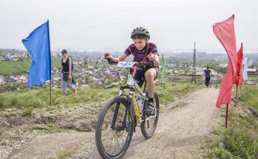 В Саратове прошел I этап Кубка города по велосипедному спорту "маунтинбайк,кросс-кантри"