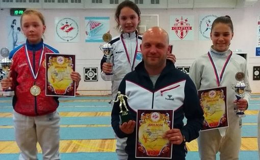 Майя Архипова - бронзовый призер на межрегиональных соревнованиях по фехтованию "Белые ночи"