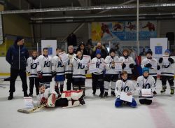 Команда "Юность" из Вольска - победитель регионального турнира по хоккею "Золотая шайба" в младшей возрастной группе 2011-2012 г.р.