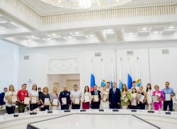 Глава региона встретился с лауреатами молодежной премии имени П.А. Столыпина