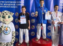 В Саратове прошли межрегиональные соревнования по каратэ среди юниоров