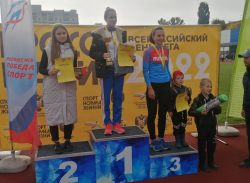 На стадионе «Волга» прошла церемония награждения победителей и призёров «Кросса нации»