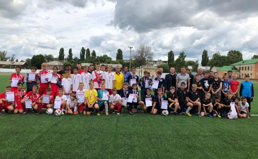 Юные футболисты Энгельсского района отправятся на всероссийские соревнования в Санкт-Петербург