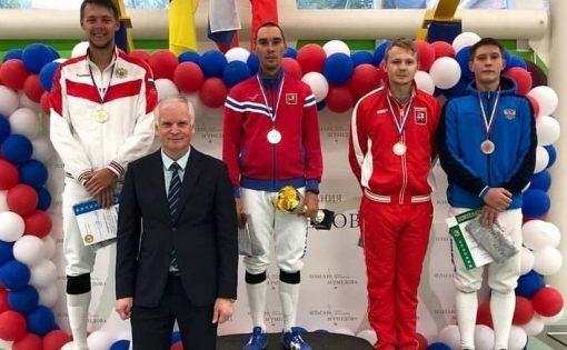 Константин Лоханов занял 2 место на Всероссийских соревнованиях по фехтованию