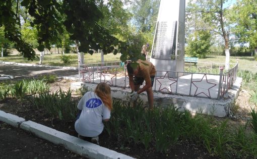 Акция в  ЗАТО Светлый по благоустройству памятника «Памяти павших будем достойны»