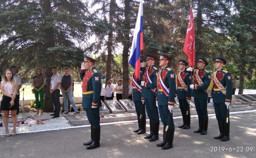 Саратовская область присоединилась к Всероссийской военно-патриотической акции «Горсть памяти»