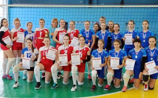 В Балакове состоялось Первенство области по волейболу среди команд девушек