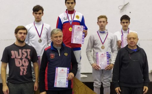Саратовские спортсмены завоевали бронзу и серебро Первенства ПФО по фехтованию