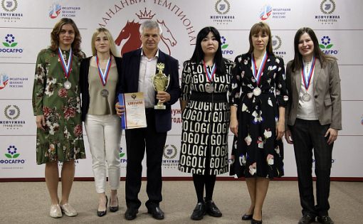 Наталья Погонина и Баира Кованова - серебряные призеры Кубка Европы по шахматам