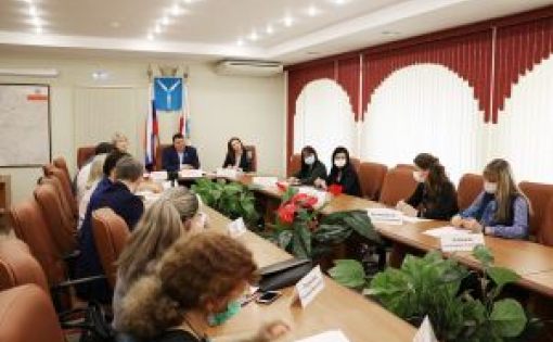 В  Саратовской областной  Думе обсудили законопроекты о поддержке молодежи и развитии спорта