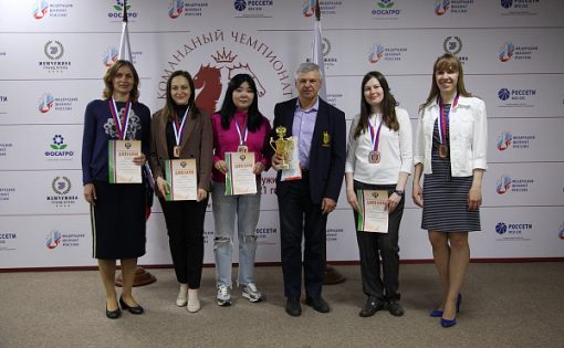 Наталья Погонина и Баира Кованова - бронзовые призеры чемпионата России по шахматам