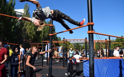 В Саратове прошел Первый межрегиональный фестиваль воздушно-силовой атлетики памяти Вадима Снарковича