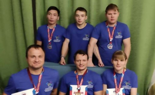 Саратовские спортсмены успешно выступили на соревнованиях по пауэрлифтингу среди лиц с поражением опорно-двигательного аппарата