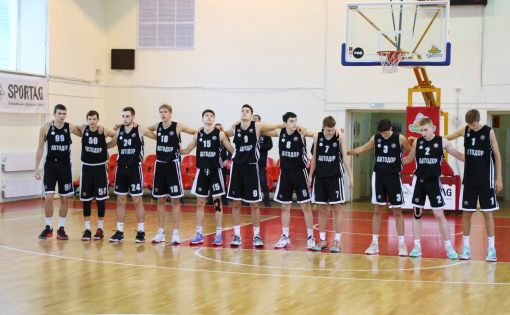 Юниорская команда прошла в следующий этап Первенства России по баскетболу 