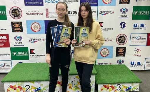 Юные саратовские спортсменки успешно выступают на Всероссийских соревнованиях по пулевой стрельбе