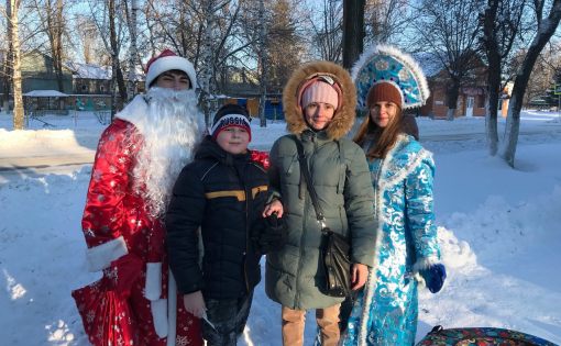 Волонтеры Ртищева принимают участия в новогодних мероприятиях