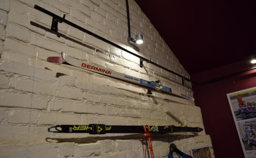 Первые лыжи лидеры сборной России по биатлону Александра Логинова  можно увидеть только в Саратове