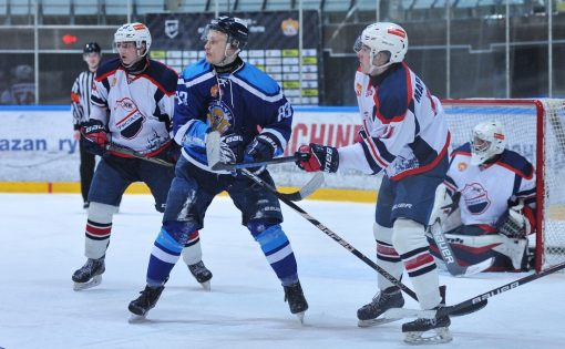 Третий матч 1/8 финала Кубка Регионов по хоккею в Саратове
